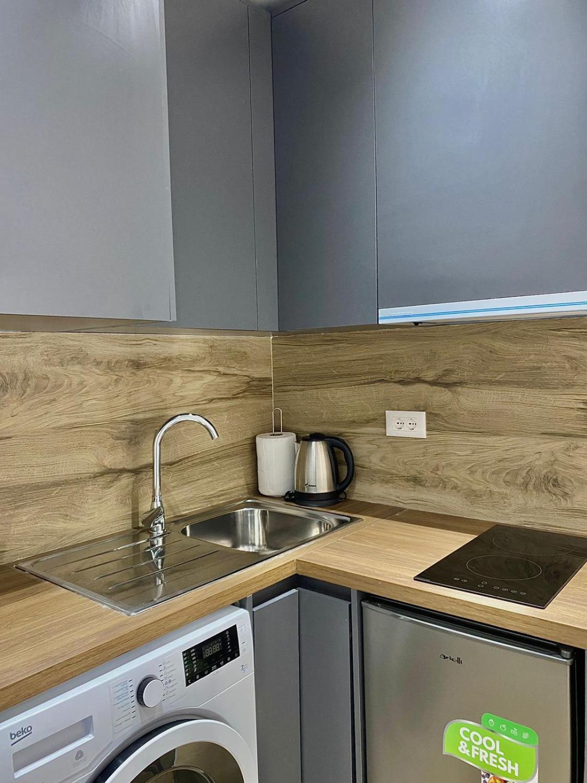 Mara Central Apartment 3 Тирана Екстер'єр фото